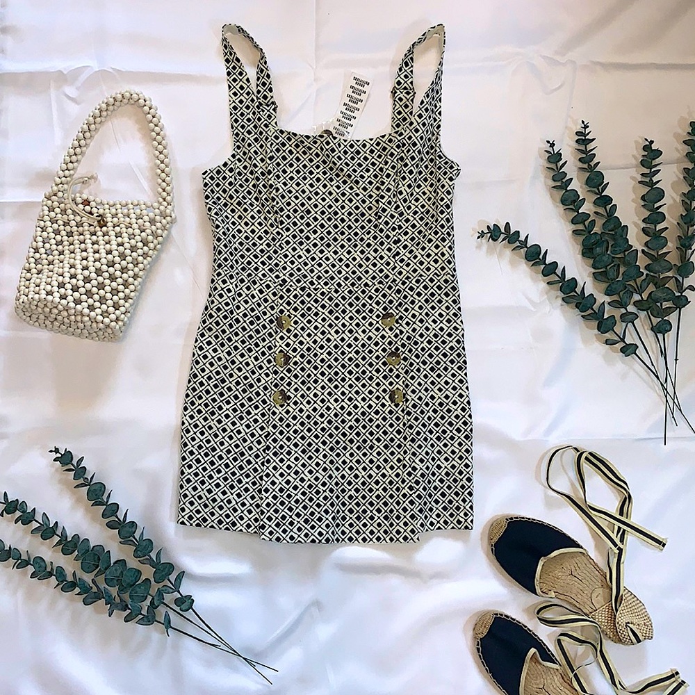 ★ UO Printed Buttoned Romper ★